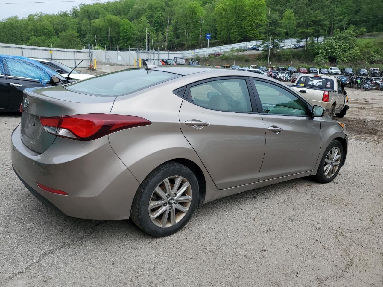 5NPDH4AE7EH457331 2014 Hyundai Elantra Se