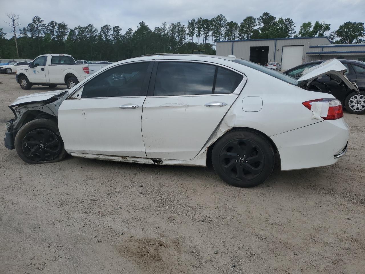 1HGCR2F74HA072782 2017 Honda Accord Ex