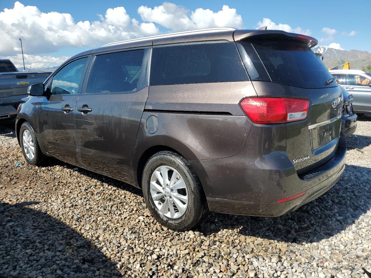 KNDMB5C1XH6339158 2017 Kia Sedona Lx