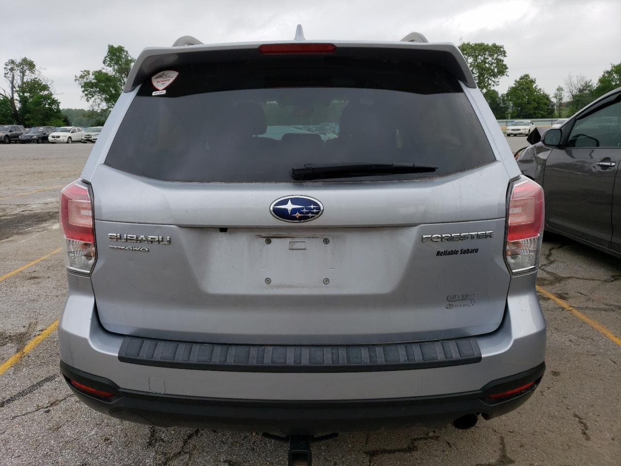 2018 Subaru Forester 2.5I Premium vin: JF2SJAGC9JH482998