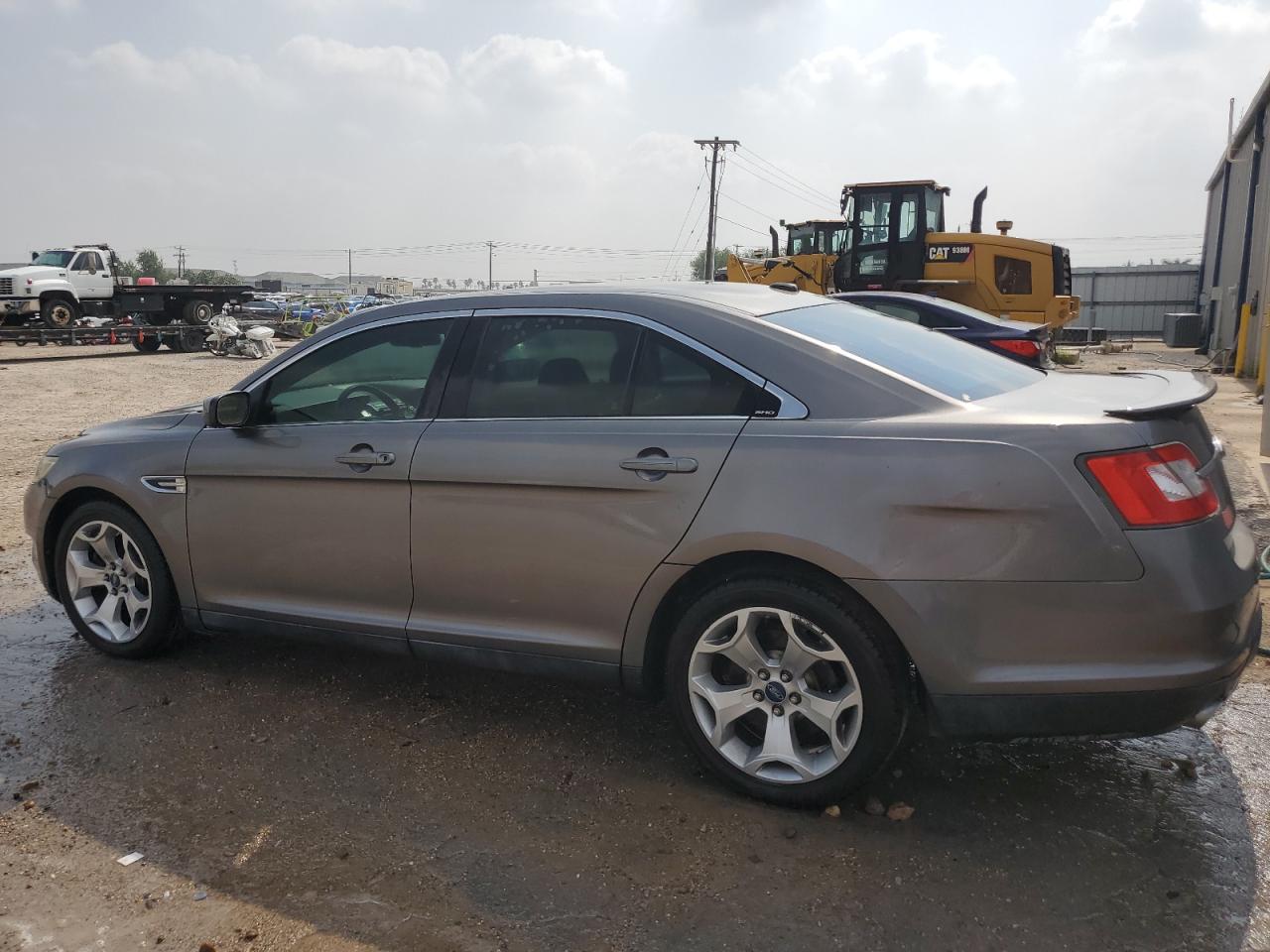 1FAHP2KT7BG170857 2011 Ford Taurus Sho