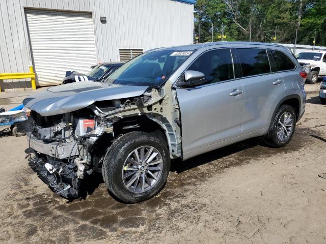 VIN 5TDKZRFH7HS511536 2017 Toyota Highlander, SE no.1