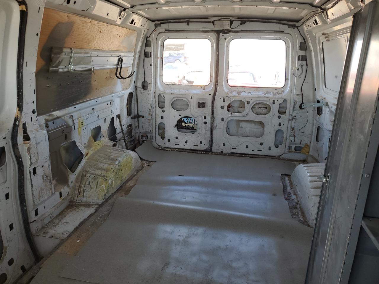 1FTRE1420XHC13570 1999 Ford Econoline E150 Van