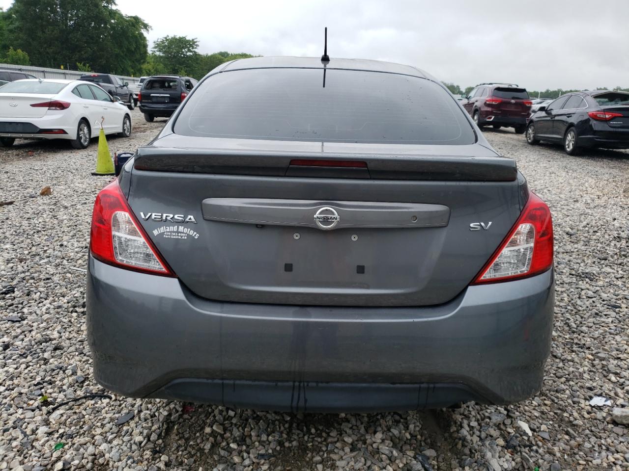 3N1CN7APXKL858006 2019 Nissan Versa S