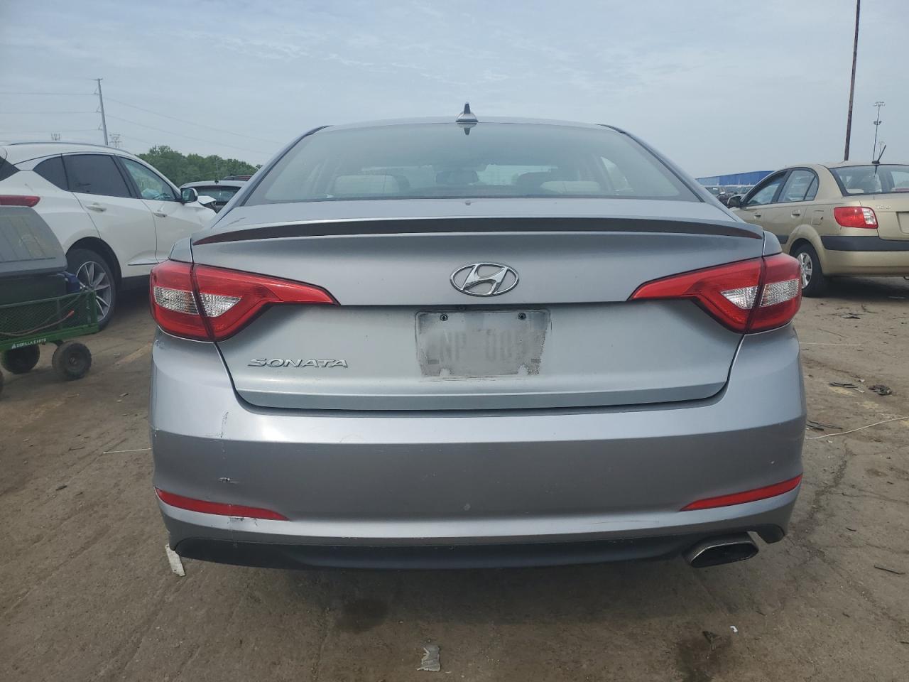 5NPE24AF4FH227505 2015 Hyundai Sonata Se