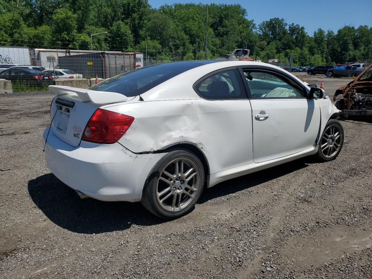 JTKDE177250032833 2005 Toyota Scion Tc