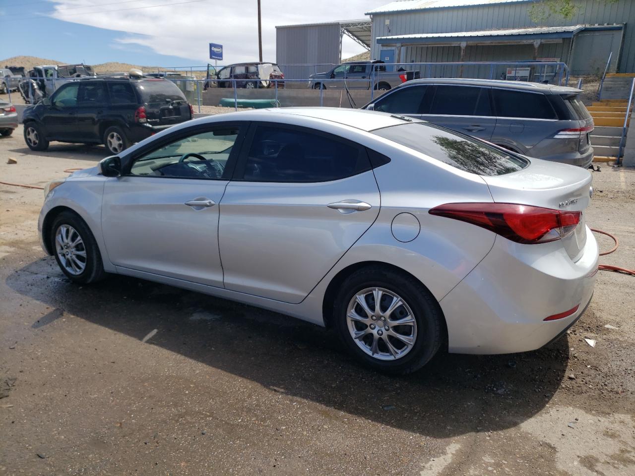 5NPDH4AE5GH707135 2016 Hyundai Elantra Se