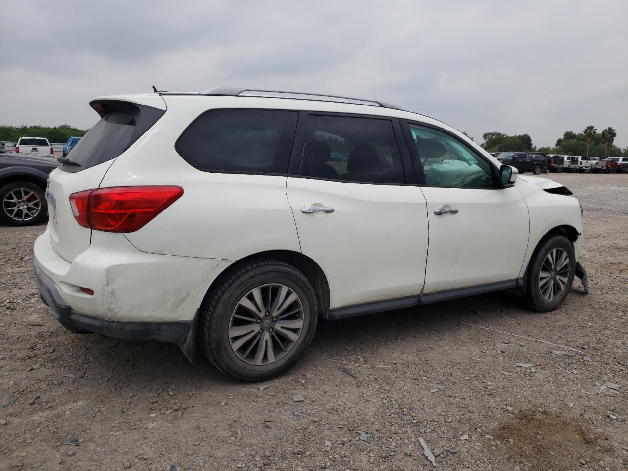 2017 Nissan Pathfinder S vin: 5N1DR2MN4HC643577