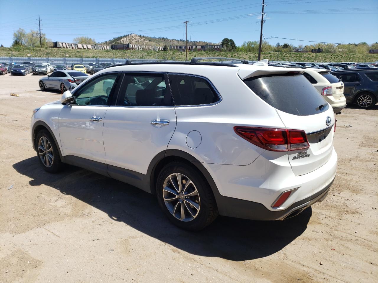 KM8SNDHF1HU238787 2017 Hyundai Santa Fe Se