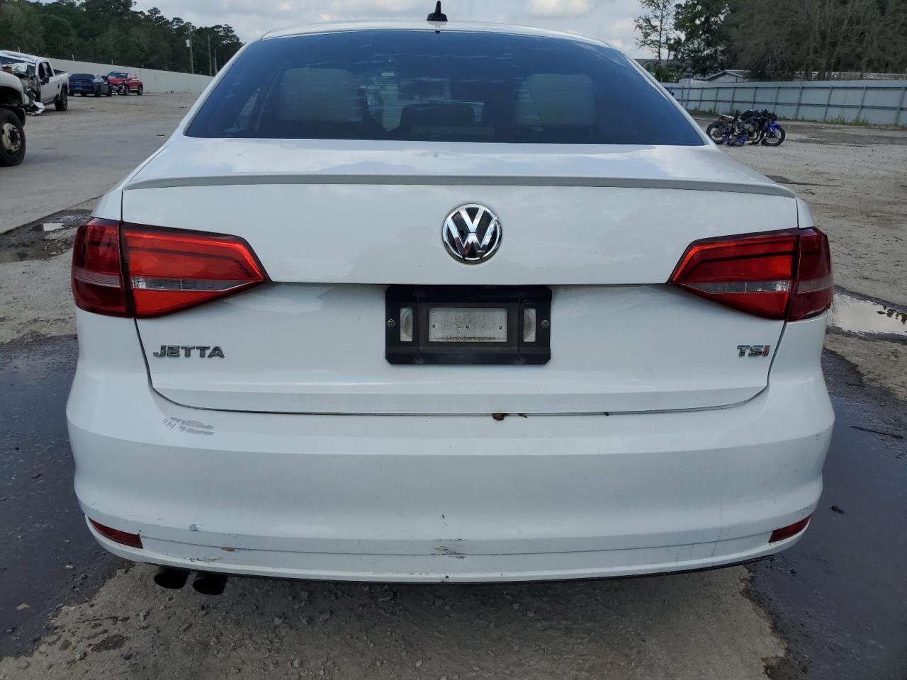 3VWD17AJ0FM224032 2015 Volkswagen Jetta Se