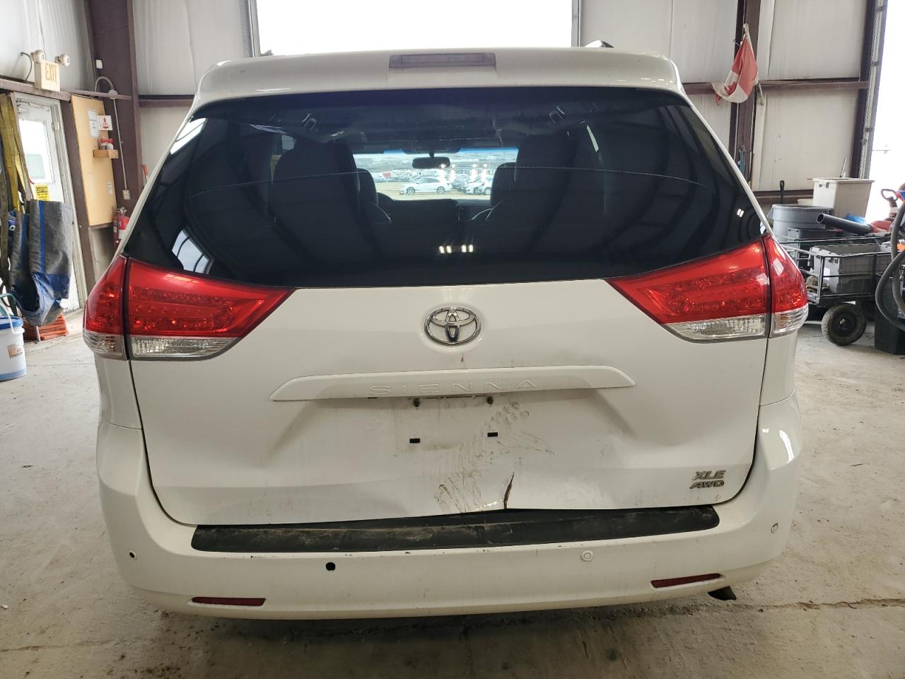 5TDDK3DC6CS037783 2012 Toyota Sienna Xle