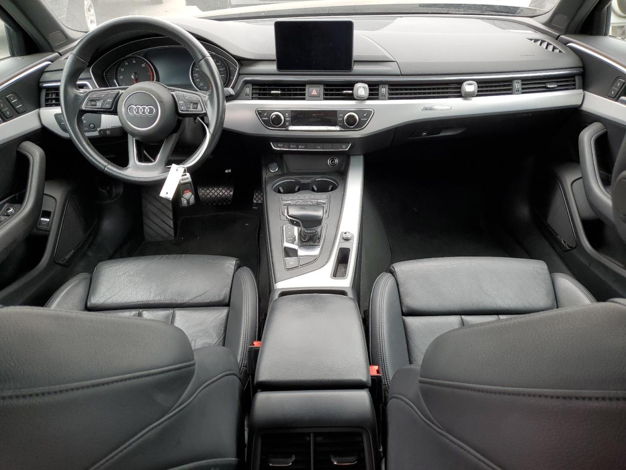 WAUENAF49JN000894 2018 Audi A4 Premium Plus