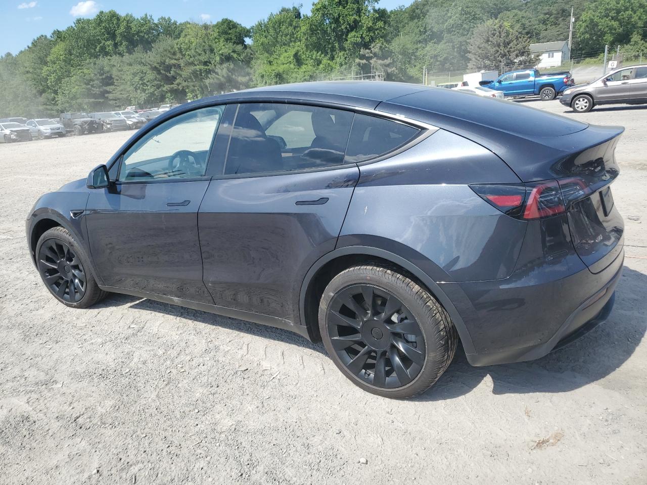 7SAYGDEE4RA231654 2024 Tesla Model Y