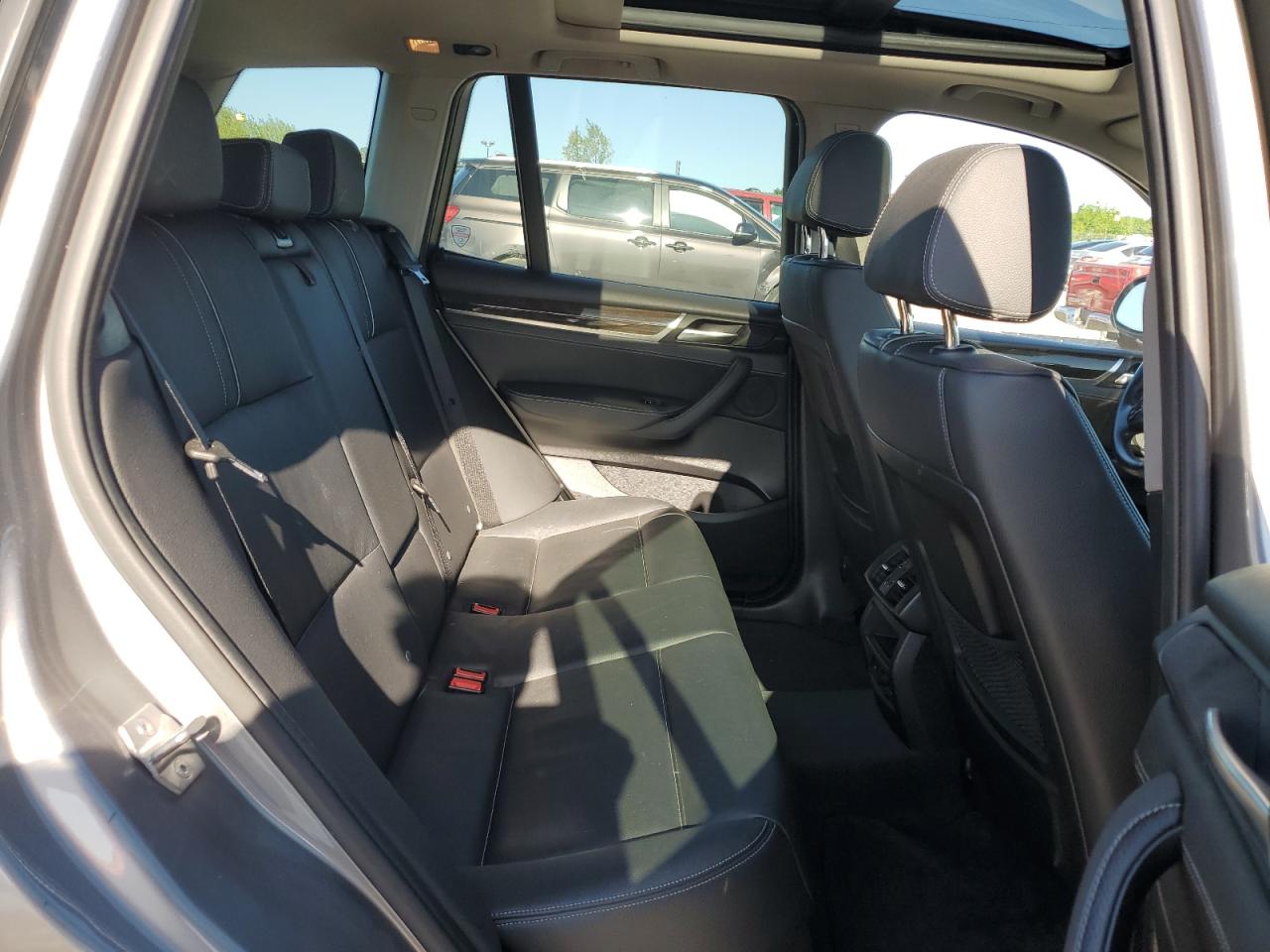 5UXWX9C58F0D48902 2015 BMW X3 xDrive28I