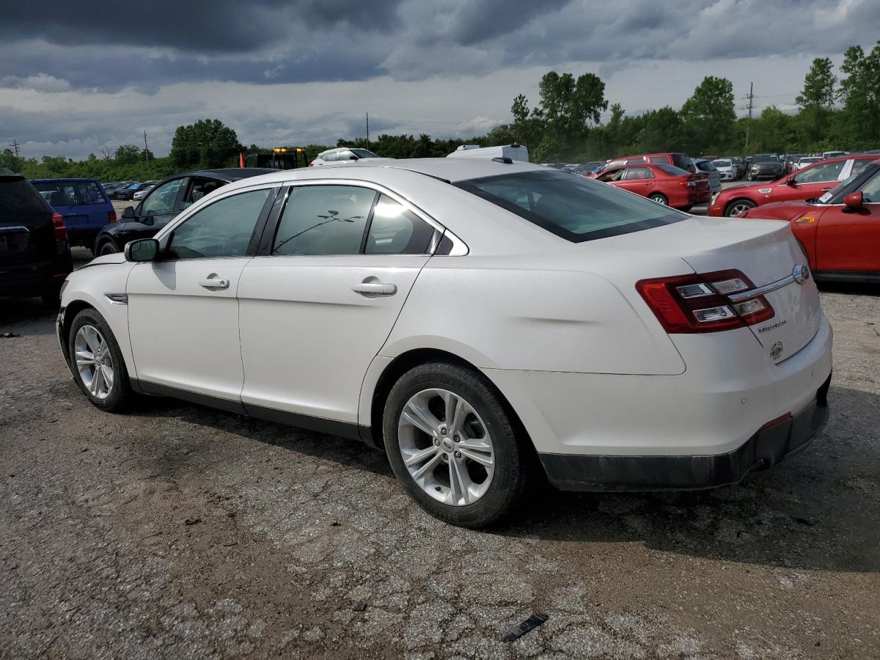 1FAHP2E87GG158285 2016 Ford Taurus Sel