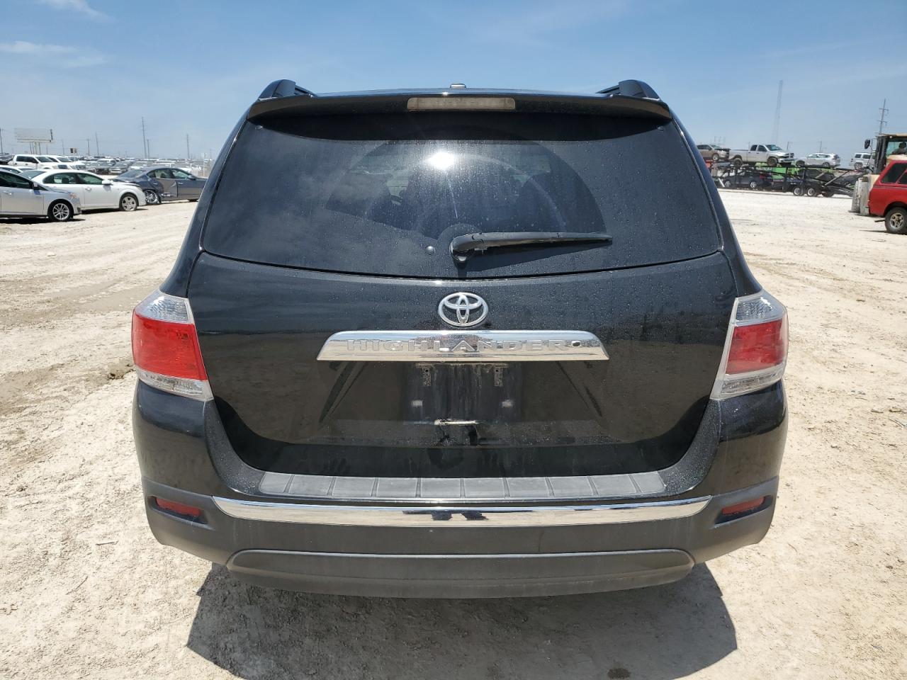 5TDZK3EH2CS072143 2012 Toyota Highlander Base