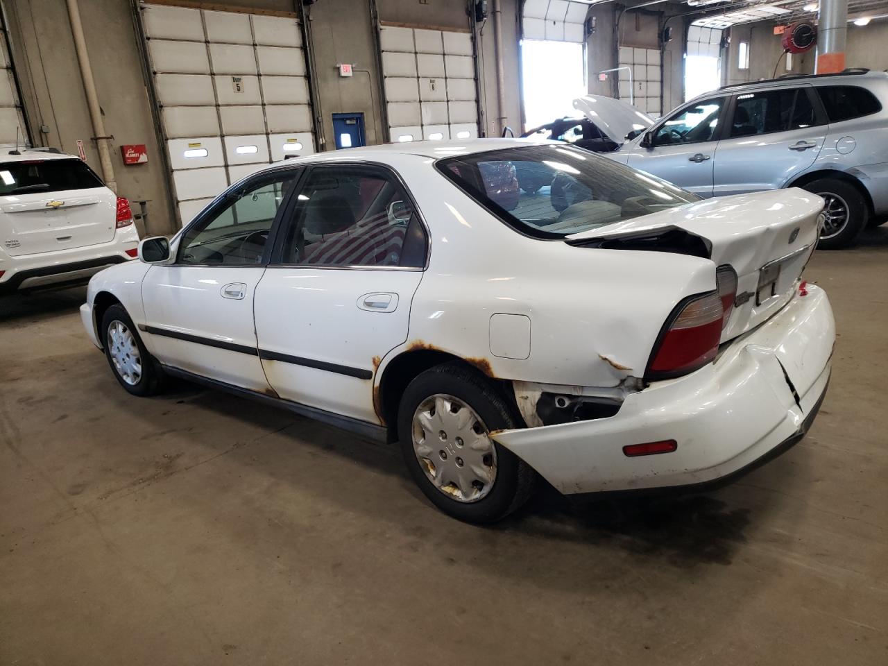 1HGCD5631TA268085 1996 Honda Accord Lx