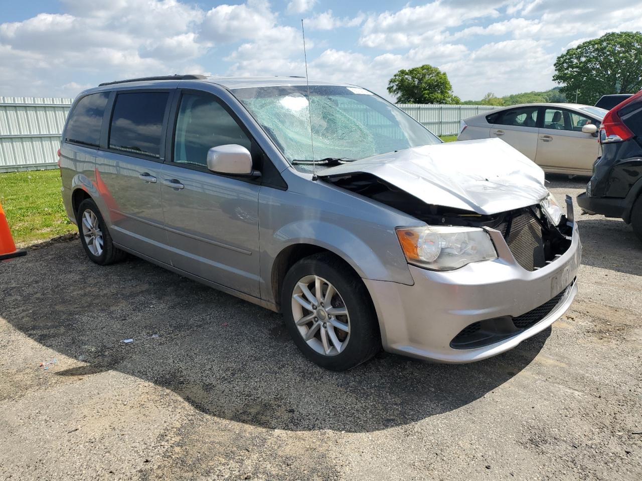 2C4RDGCG0ER321899 2014 Dodge Grand Caravan Sxt