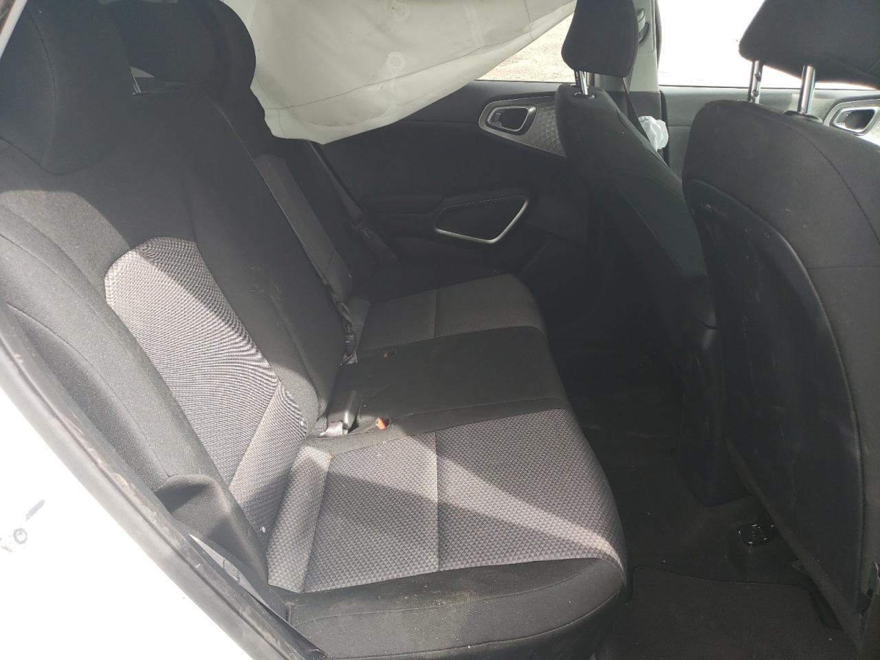 KNDJ23AU6P7215708 2023 Kia Soul Lx