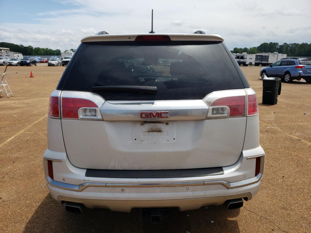 2GKFLRE33H6215341 2017 GMC Terrain Denali