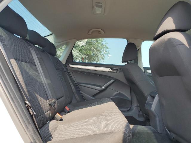 2017 Volkswagen Passat S VIN: 1VWAT7A32HC044134 Lot: 56242734