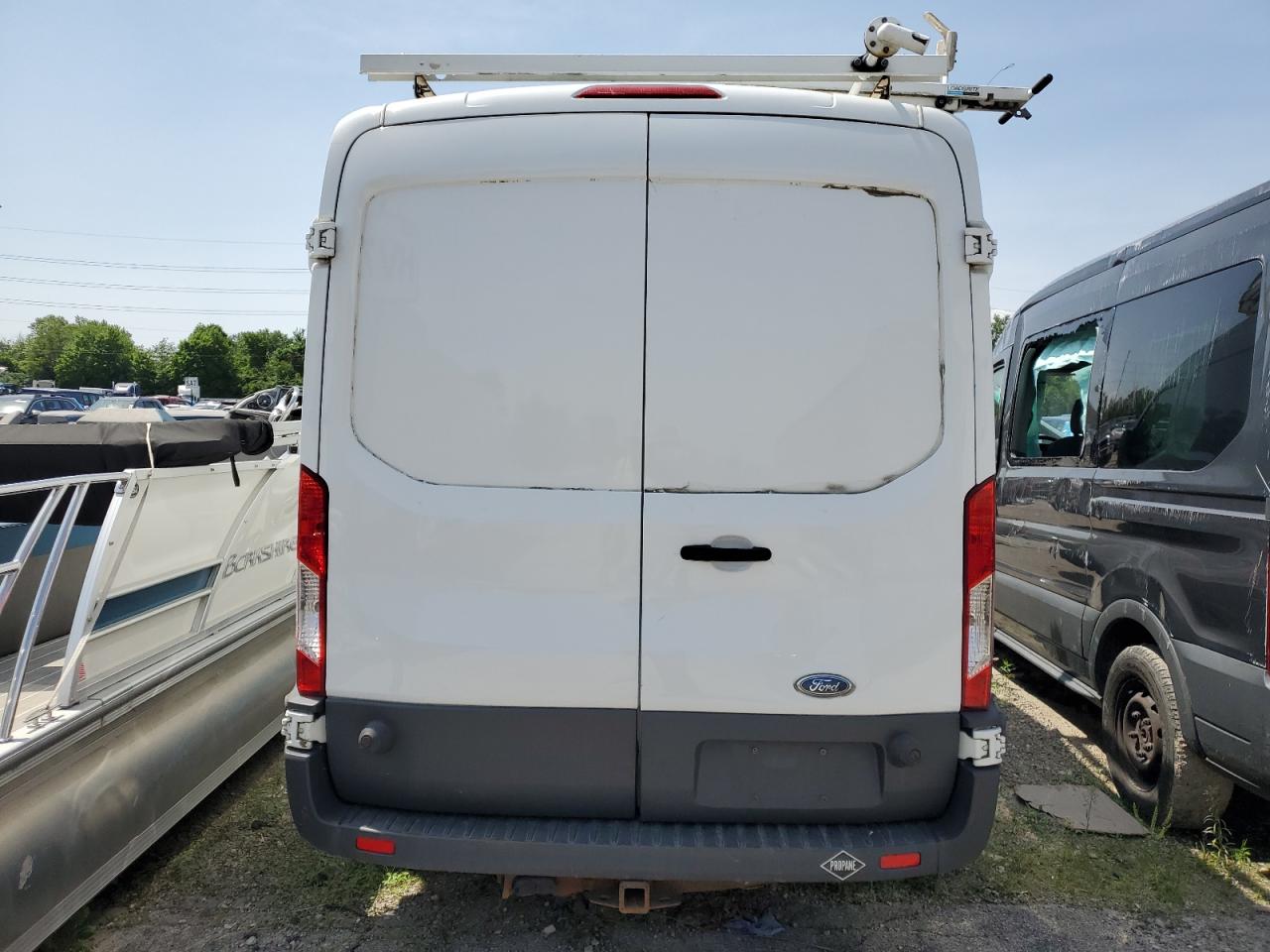 1FTYR2CM8FKA24790 2015 Ford Transit T-250