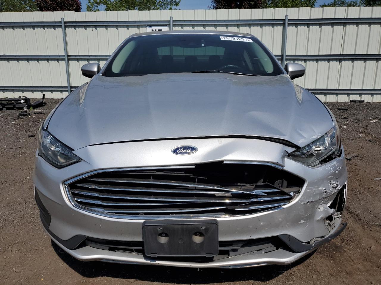 3FA6P0LU1KR105787 2019 Ford Fusion Se