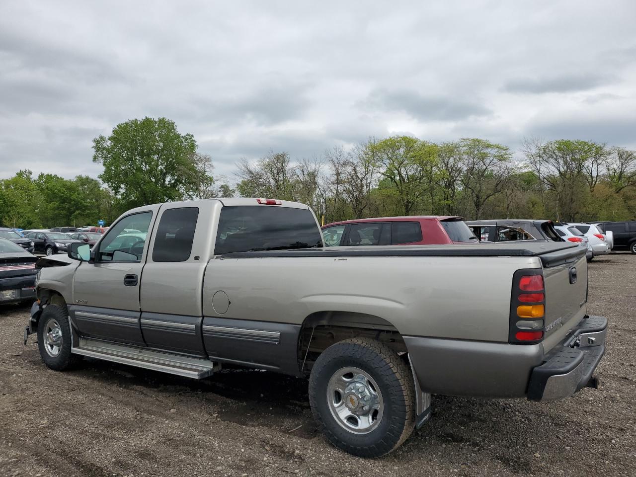 1GCGC29U8YE160648 2000 Chevrolet Silverado C2500