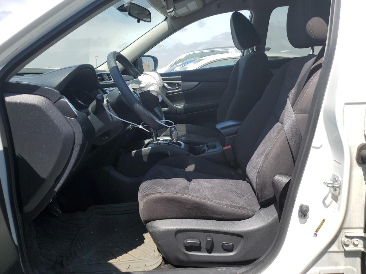 KNMAT2MT4FP561149 2015 Nissan Rogue S