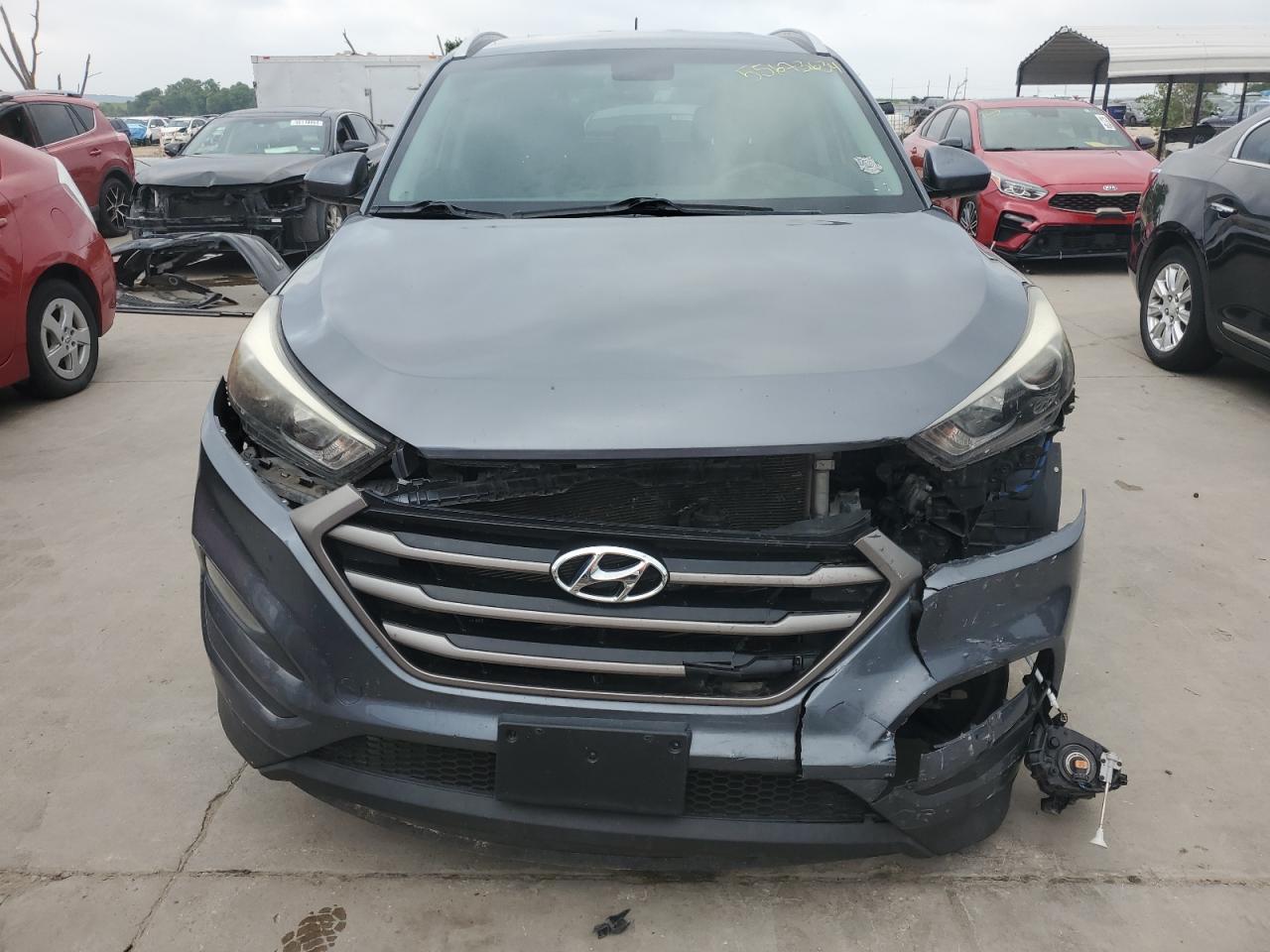 KM8J33A47GU203853 2016 Hyundai Tucson Limited