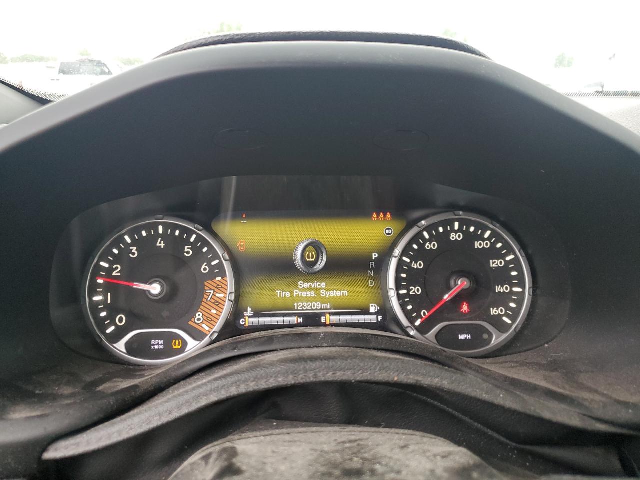 ZACNJABB8KPJ80040 2019 Jeep Renegade Latitude