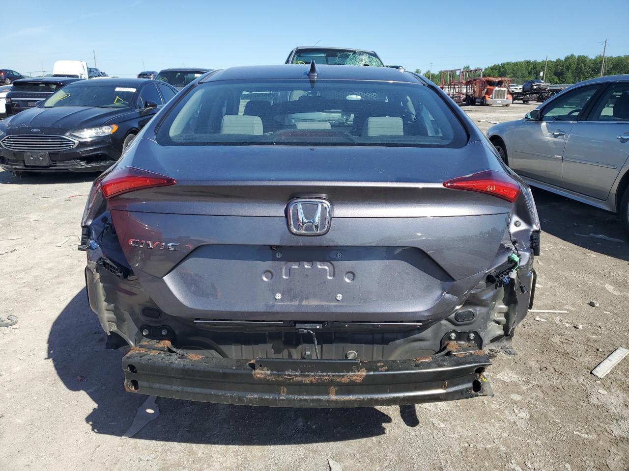 19XFC2F70JE033008 2018 Honda Civic Ex