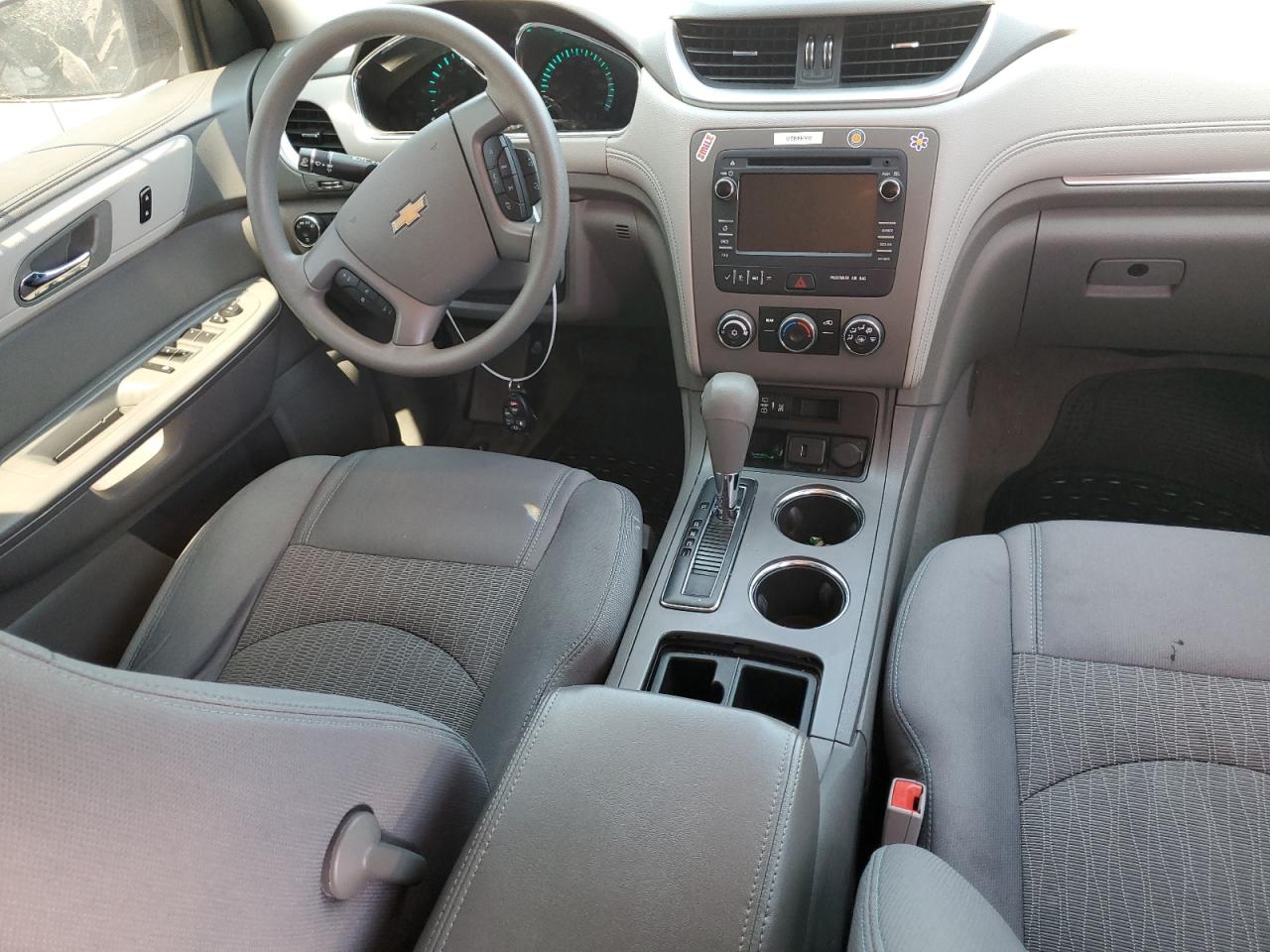 1GNKRFEDXFJ349111 2015 Chevrolet Traverse Ls