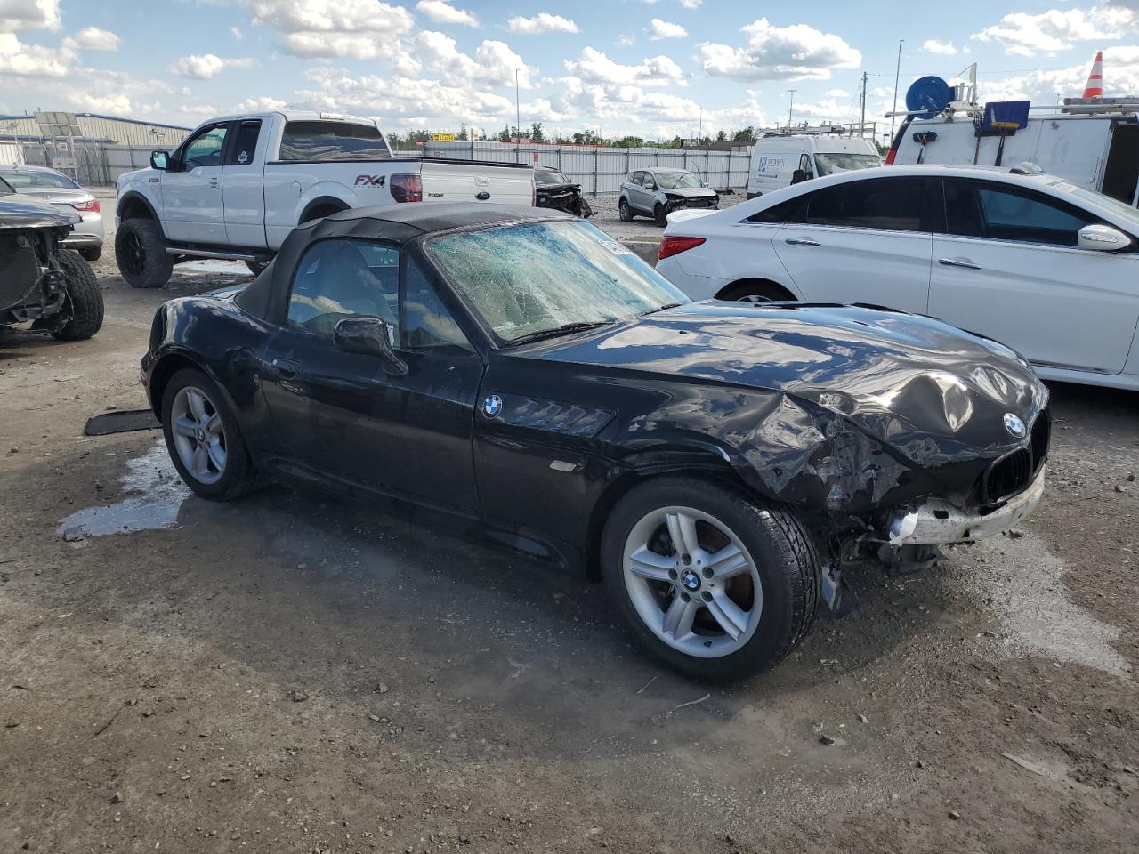 4USCH9344YLG02688 2000 BMW Z3 2.3