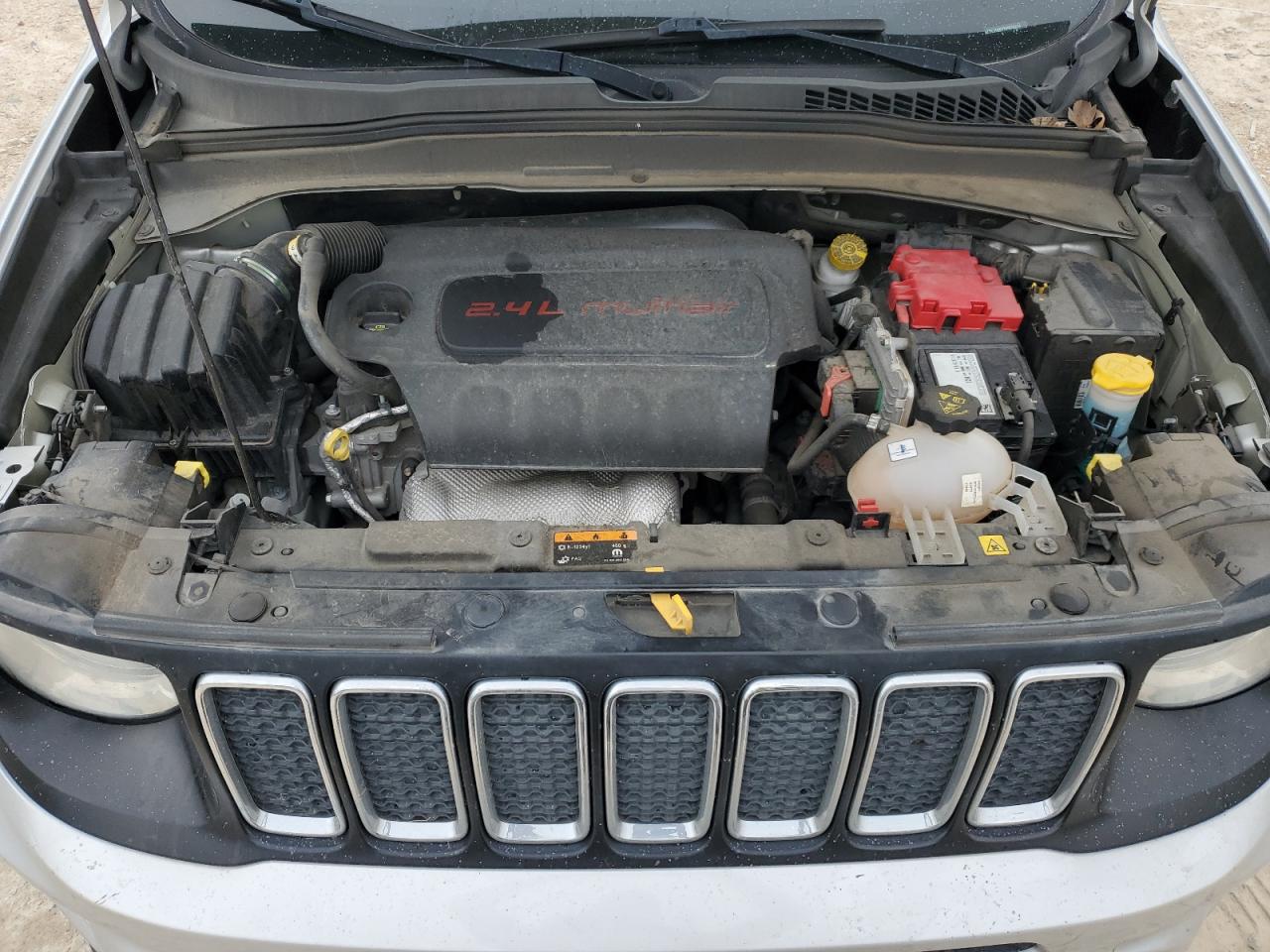 ZACNJABB7KPK76211 2019 Jeep Renegade Latitude