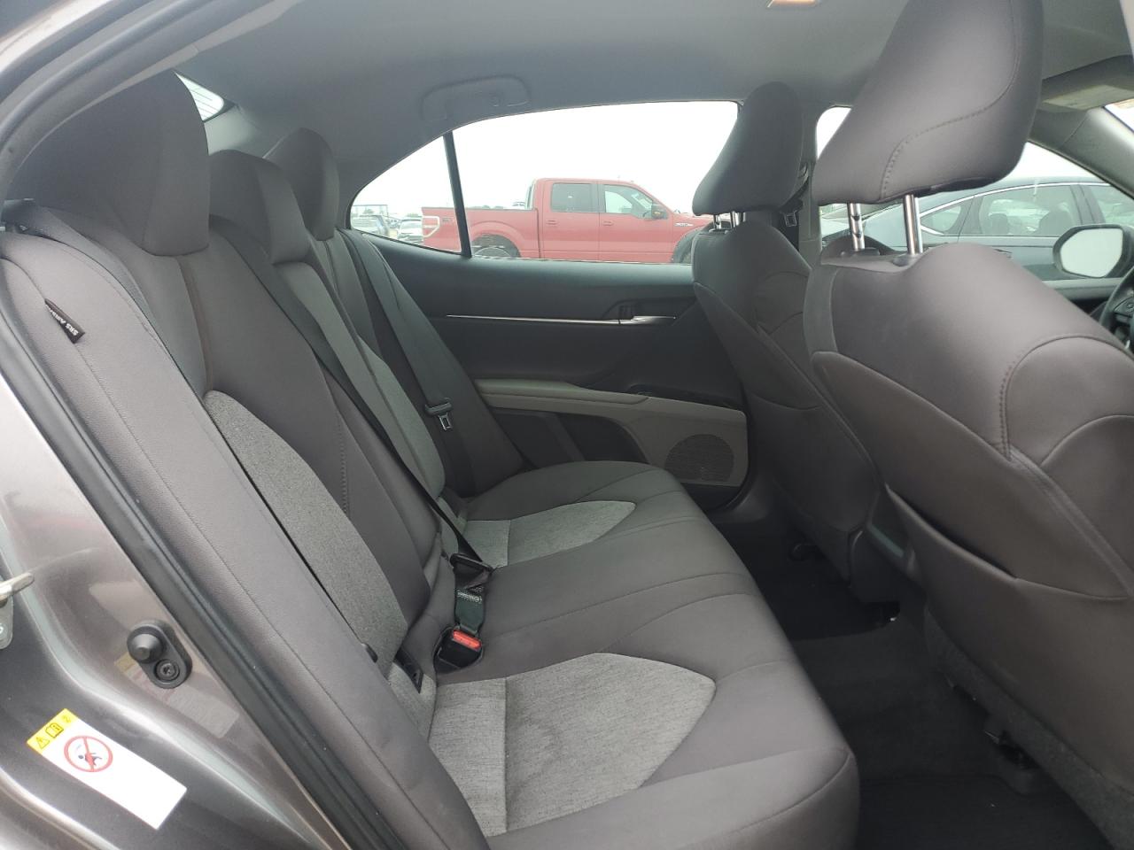 4T1B11HK0KU752323 2019 Toyota Camry L