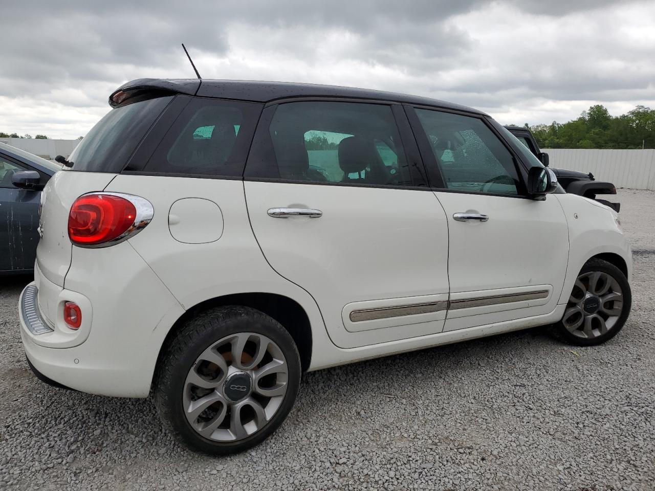 ZFBCFACH4EZ005470 2014 Fiat 500L Lounge