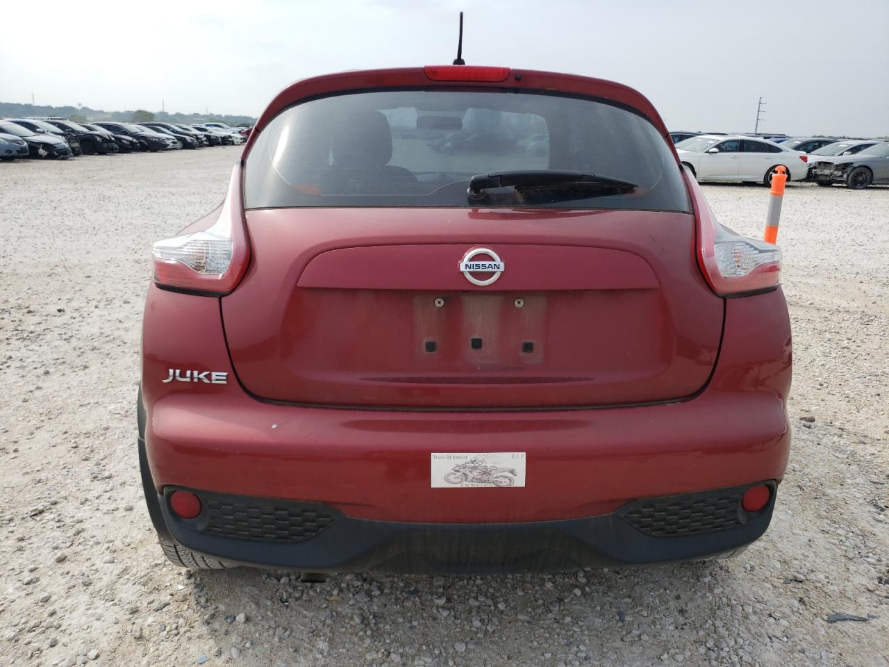 2016 Nissan Juke S vin: JN8AF5MR1GT601889