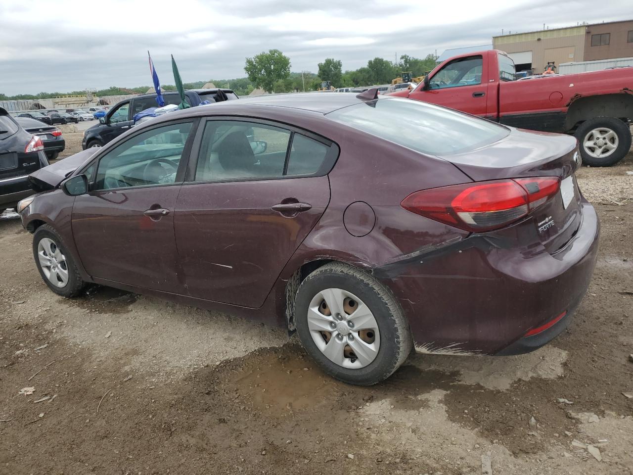 3KPFK4A77HE135356 2017 Kia Forte Lx