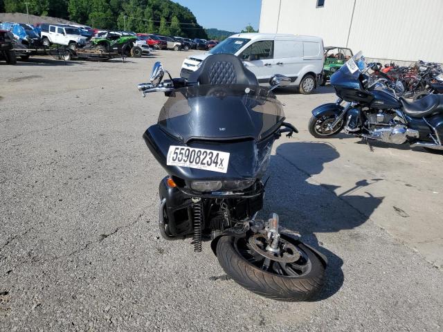 2018 HARLEY-DAVIDSON FLTRU 1HD1KGD13JB656045
