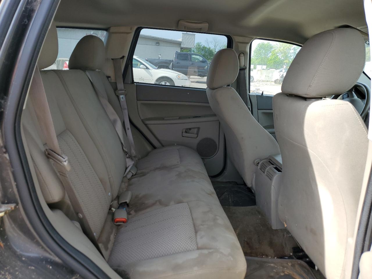 1J4GR48K65C641008 2005 Jeep Grand Cherokee Laredo