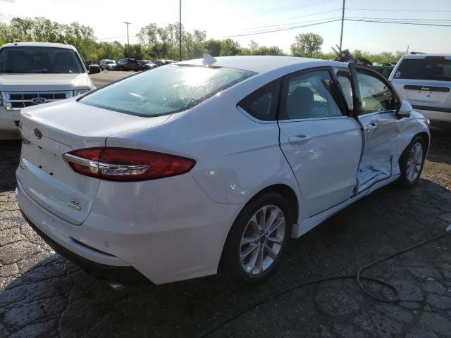 3FA6P0HD8LR108230 Ford Fusion SE 3