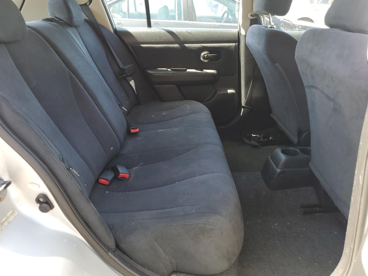 3N1BC13E27L390435 2007 Nissan Versa S