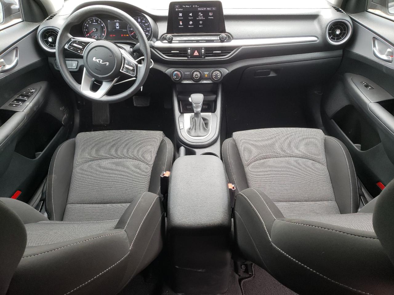 3KPF24AD2NE501385 2022 Kia Forte Fe