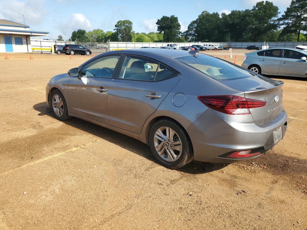 5NPD84LF9KH421495 2019 Hyundai Elantra Sel