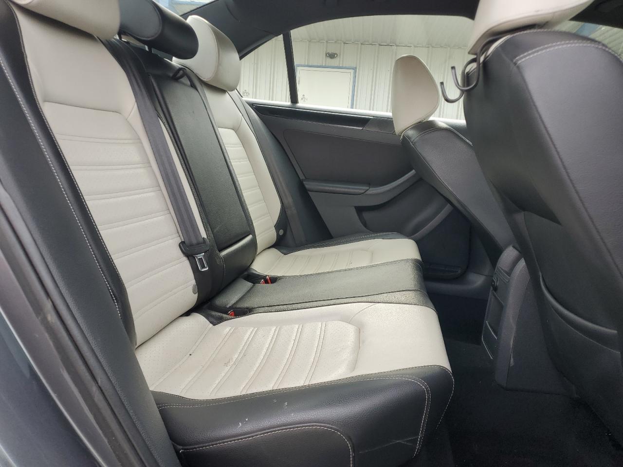 3VWD17AJ8FM345214 2015 Volkswagen Jetta Se