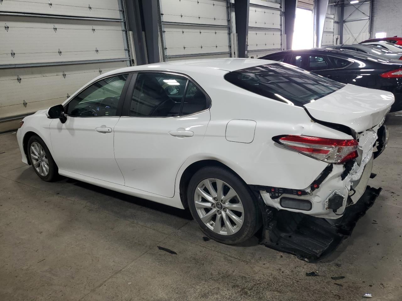 4T1B11HK4JU522072 2018 Toyota Camry L