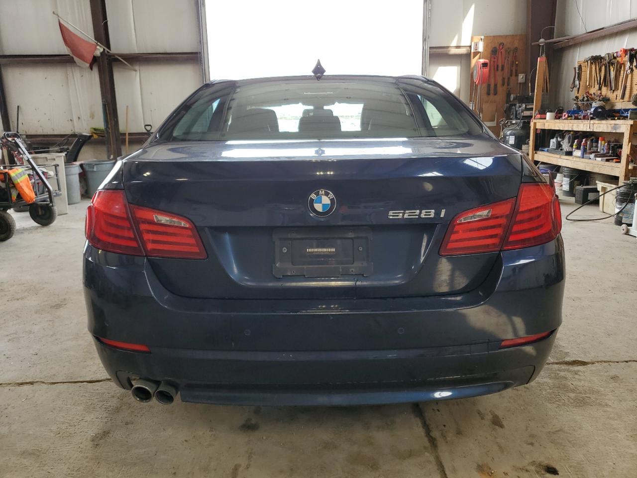 WBAFR1C50BC746301 2011 BMW 528 I