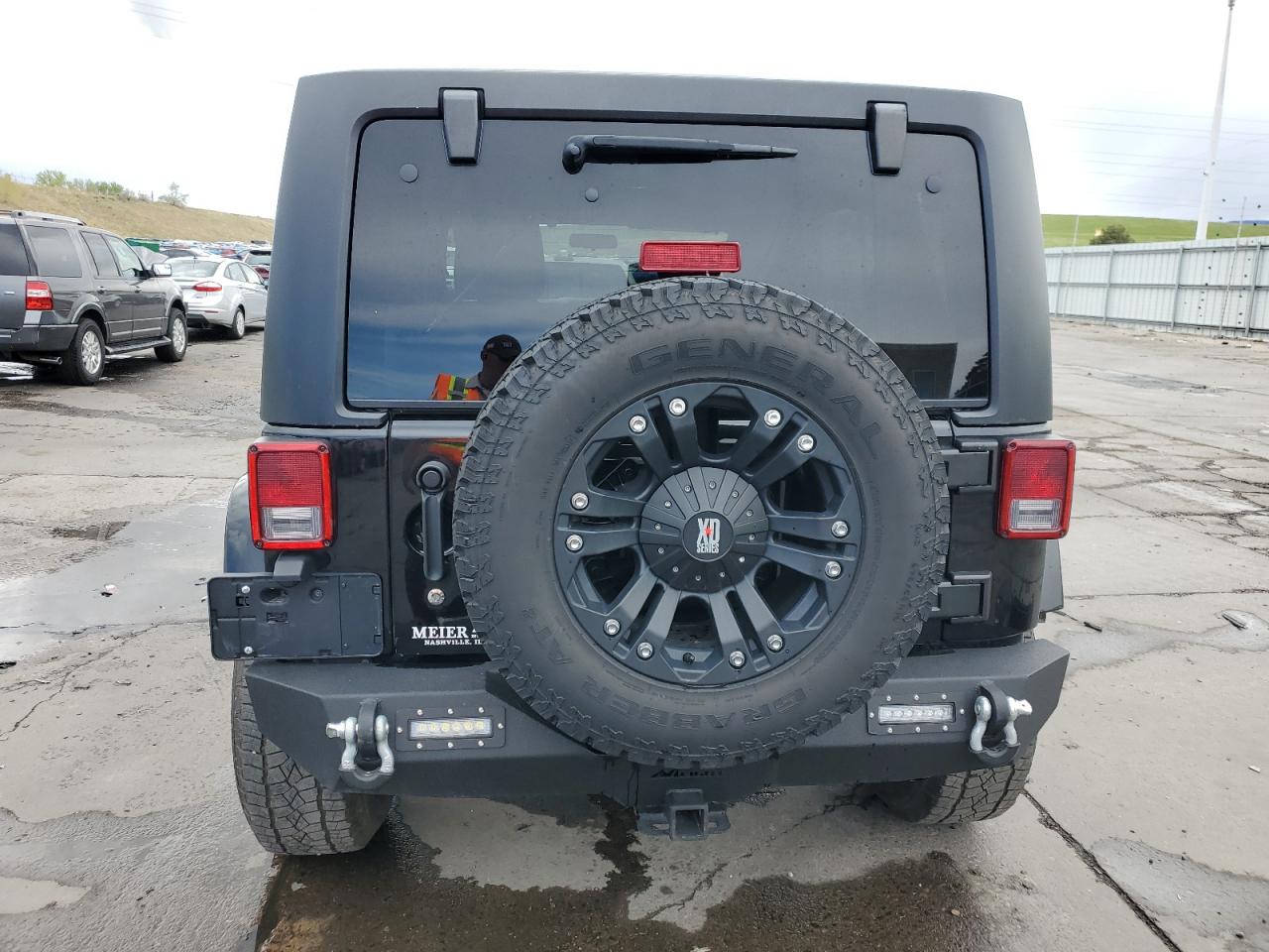 1J4HA5H13BL519095 2011 Jeep Wrangler Unlimited Sahara