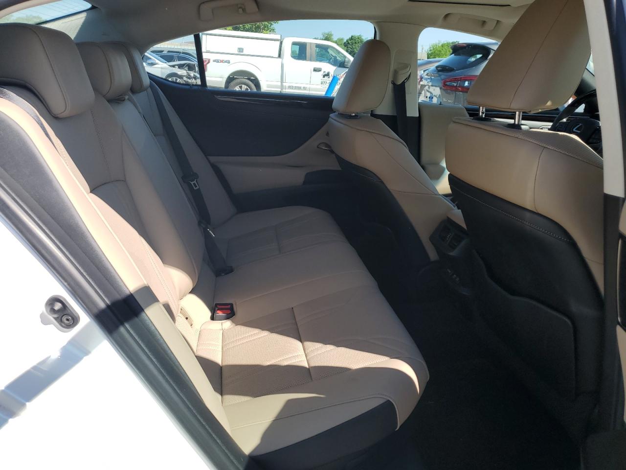 58AEA1C11MU011329 2021 Lexus Es 300H Luxury